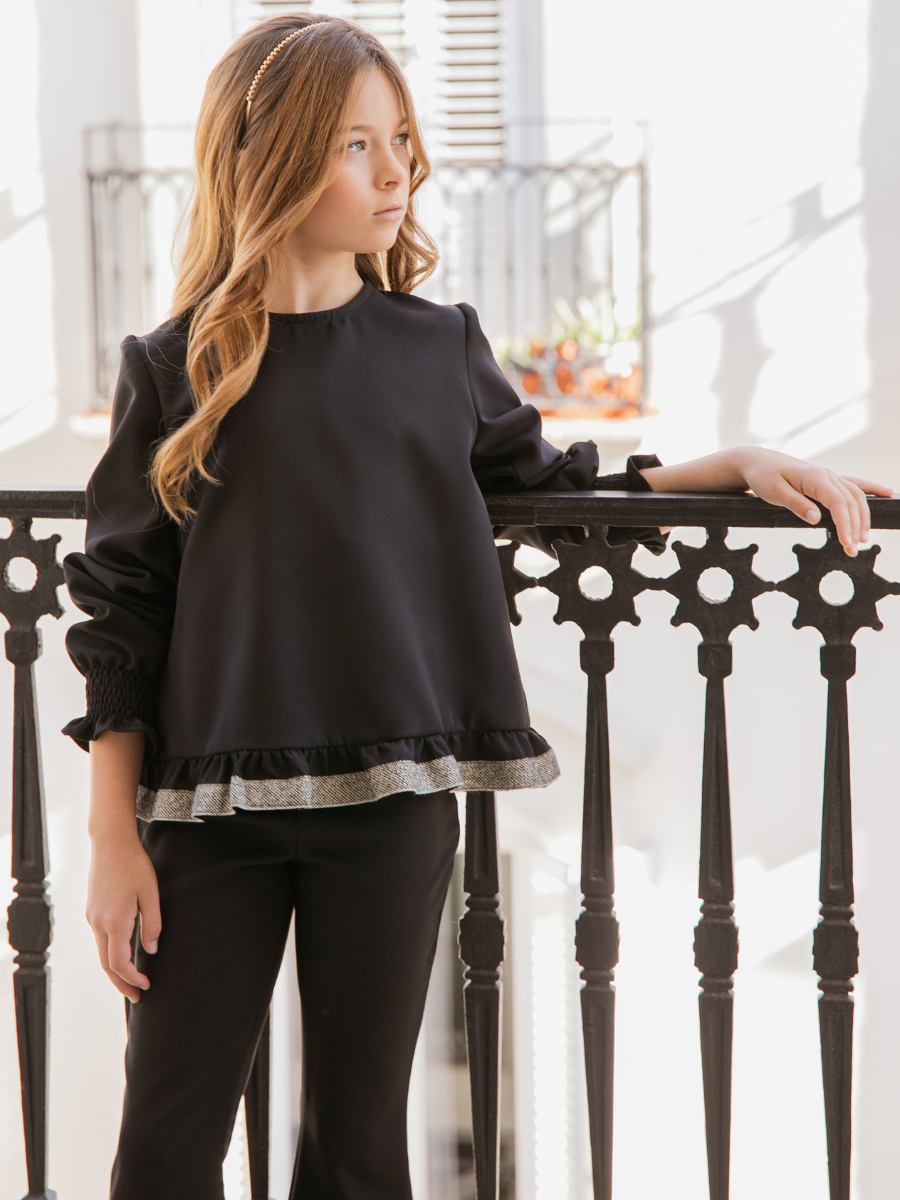 Conjunto casaca y pantalón en tejido negro - Imagen 2