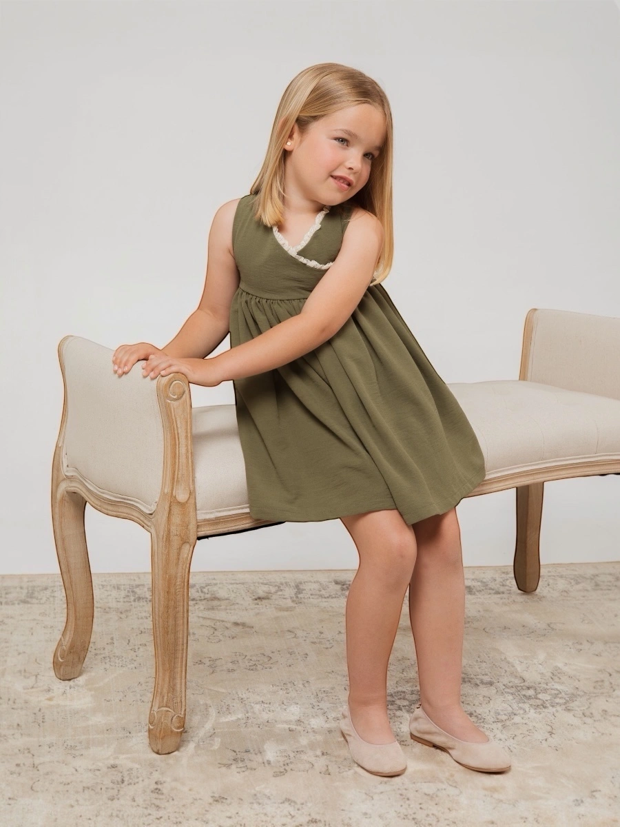 Vestido cruzado verde bordeado valencienne - Imagen 3