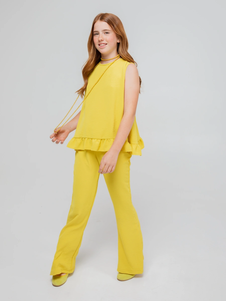 Conjunto lima camisa abierta espalda volante y pantalón flare - Imagen 3