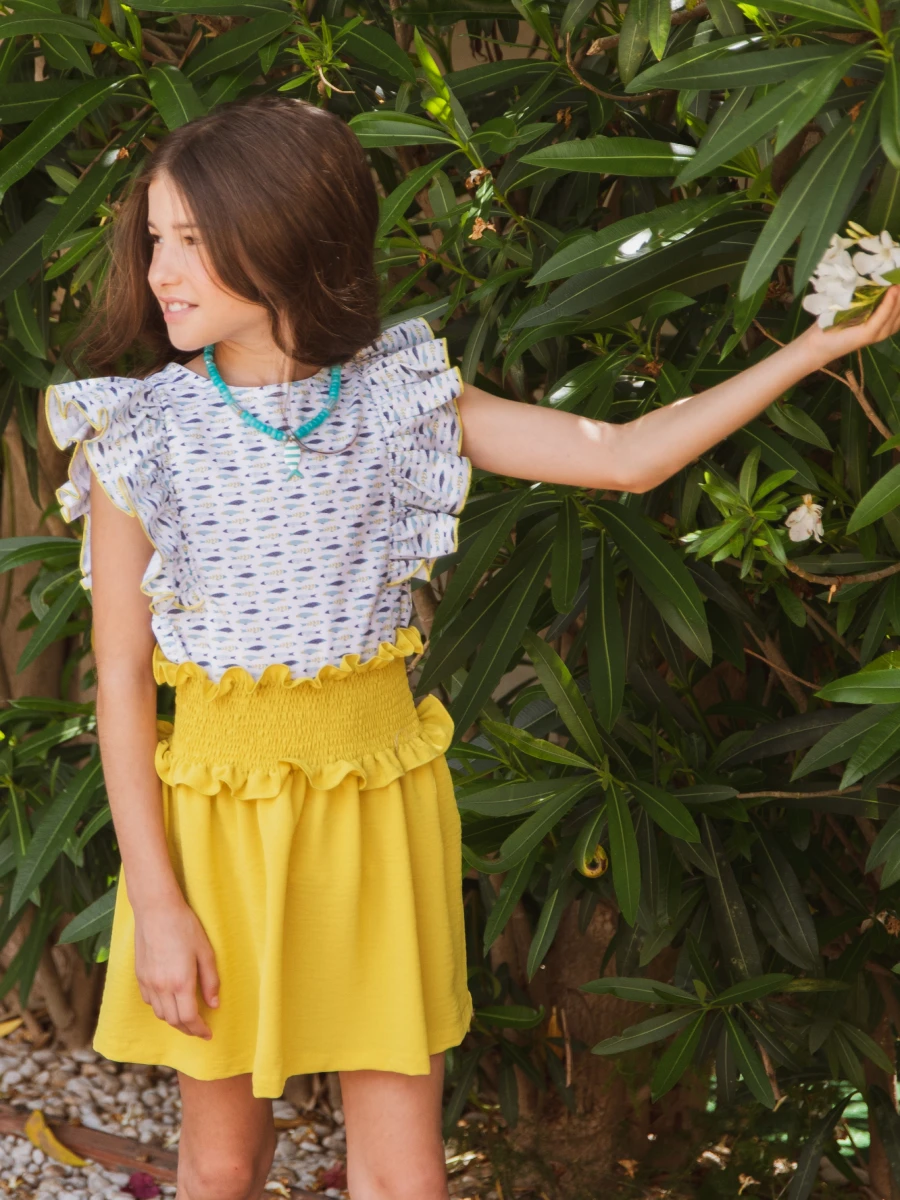 Conjunto Sardines camisa estampada volante manga y falda lima engomada - Imagen 4